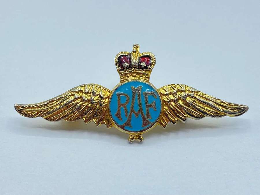Post WW2 Royal Air Force RAF Sweethearts Gold Plate & Enamel Brooch