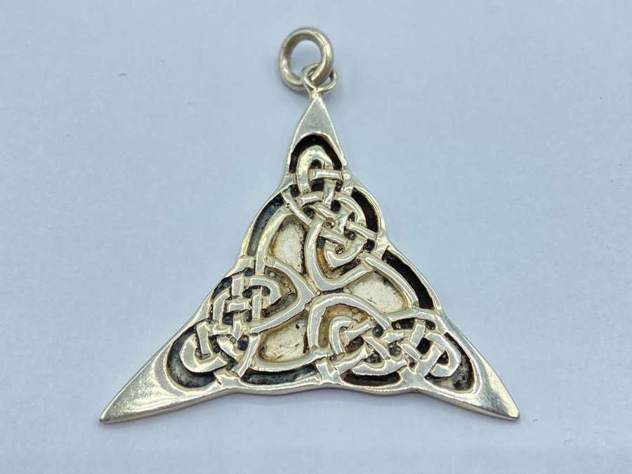 Vintage Sterling Silver Celtic Weave Triple Triquetra Necklace Pendant