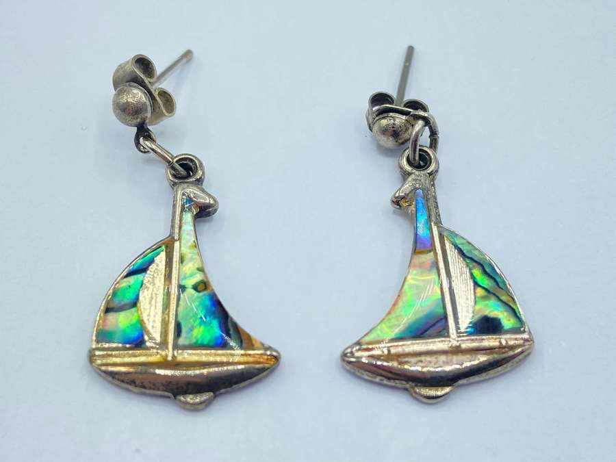 Beautiful Vintage Sterling Silver & Sail Boat Abalone Stud Earrings