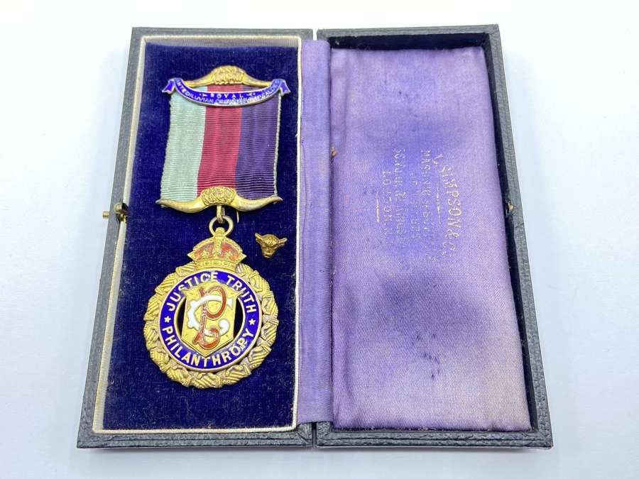 Vintage 1936 Silver Hallmarked RAOB Justice Truth Philanthropy Jewel