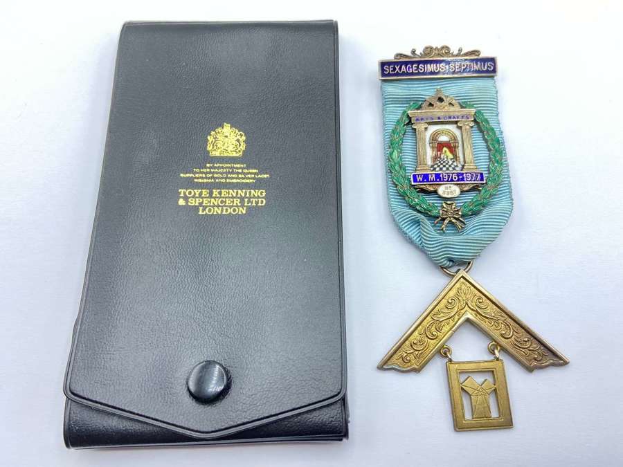 Vintage Silver Hallmarked Arts & Craft Lodge No3387 Past Masters Jewel