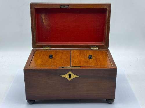 Antique Victorian 1880s Mahogany & Brass Escutcheon Tea Caddy