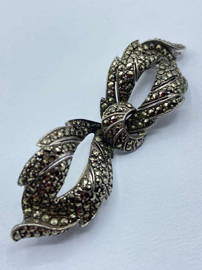 Vintage Art Deco Rhodium Plated Sterling Silver Marcasite Bow Brooch