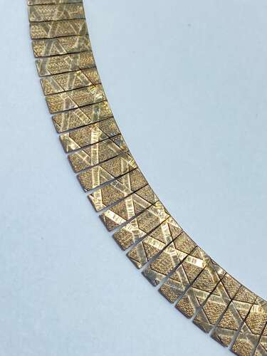 Beautiful Vintage Sterling Silver Cross Patterned Collar Necklace