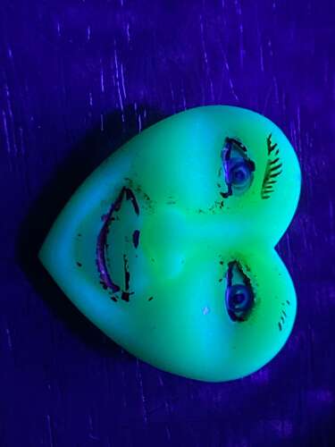 Beautiful Antique Milk Glass Human Face Button Glows Under UV
