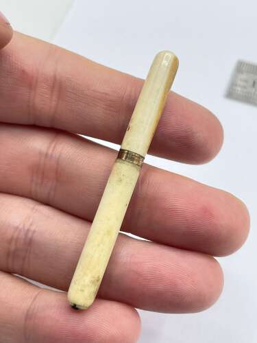 Antique Victorian Bone & 9ct Gold Tested Traveling/ Pocket Quill Cutter