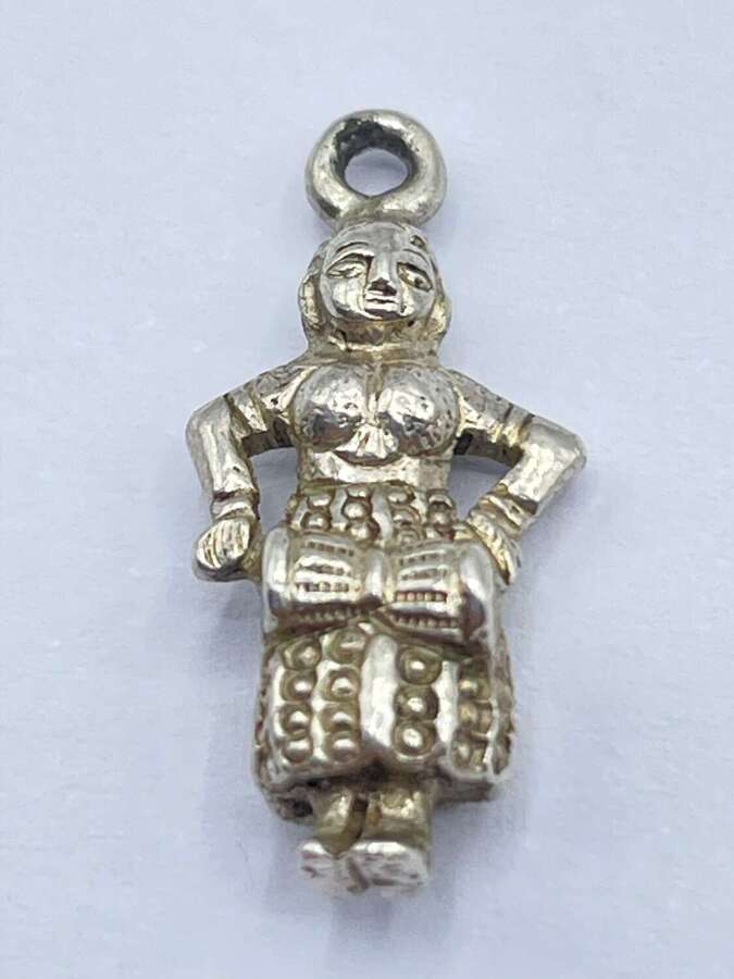Beautiful Vintage Sterling Silver Detailed Dancing Lady Drummer Bracelet Charm