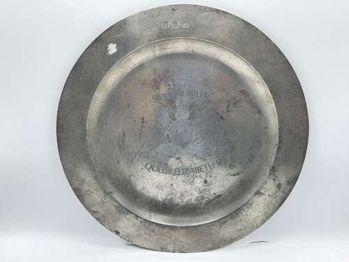 Large Vintage Pewter Hallmarked Plate Queen Elizabeth II Silver Jubilee 1977