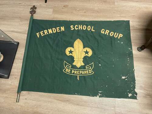Pre WW2 British Home Front Fernden School Group Boys Scouts Flag & Pole Topper