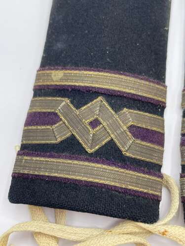 Pair Of WW2 British Merchant Navy Chief Engineer Shoulder Boards With Laces