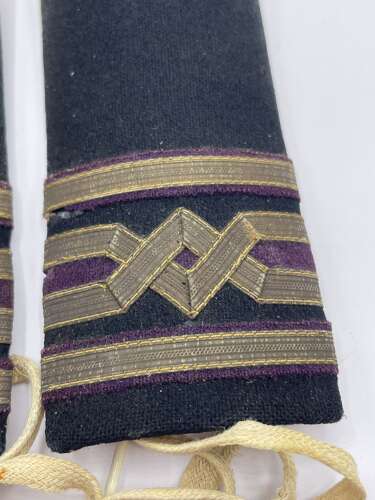 Pair Of WW2 British Merchant Navy Chief Engineer Shoulder Boards With Laces