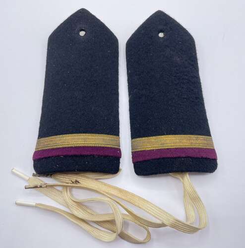 Pair Of WW2 British Merchant Navy Engineer Officers Shoulder Boards With Laces