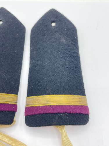 Pair Of WW2 British Merchant Navy Engineer Officers Shoulder Boards With Laces