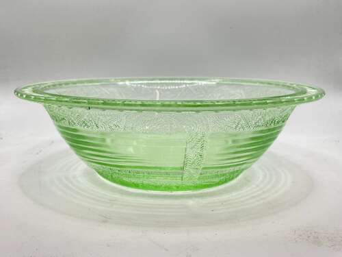 Beautiful Vintage 1940s Pressed Green Glass Decorative Fruit Bowl