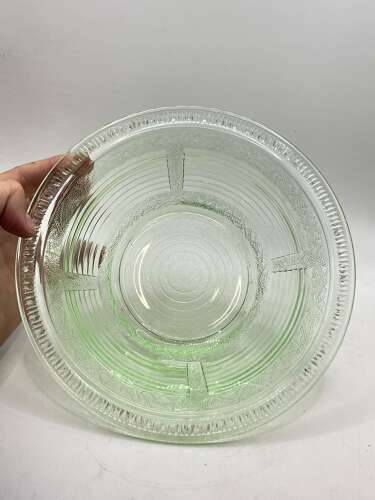 Beautiful Vintage 1940s Pressed Green Glass Decorative Fruit Bowl
