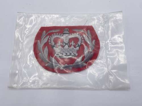 Post WW2 Unissued Qarnns Warrant Officer Class 2 (WO2) Crown and Wreath Patch