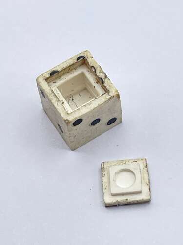 WW2 Period British SOE Hollow Bakelite Dice Used For Compasses, Maps & Messages