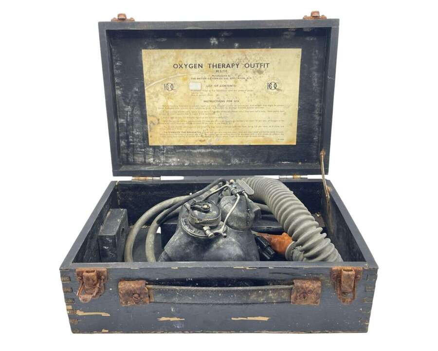 Post WW2 Cold War Royal Air Force RAF Aircrew Oxygen Mask Type P2A & Case