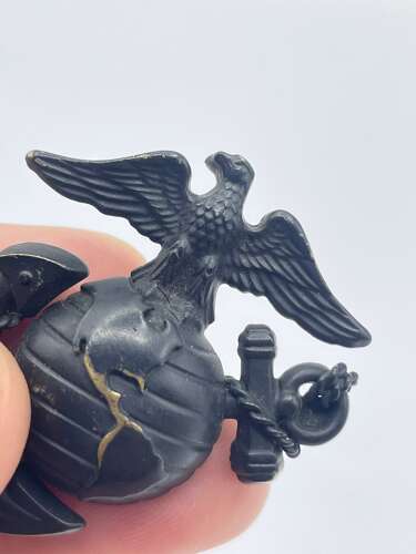 WW2 United States Marine Corps USMC Marine Officer EGA Hat Badge