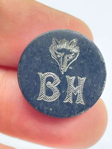 Antique Buffalo Horn Blankney Hunt Club Fox Head Button