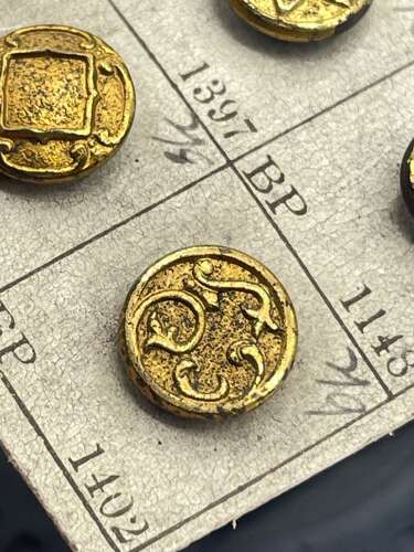Beautiful Antique Gilded “Australian Tiny Samples” Salesman’s Buttons On Card