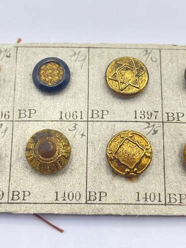 Beautiful Antique Gilded “Australian Tiny Samples” Salesman’s Buttons On Card