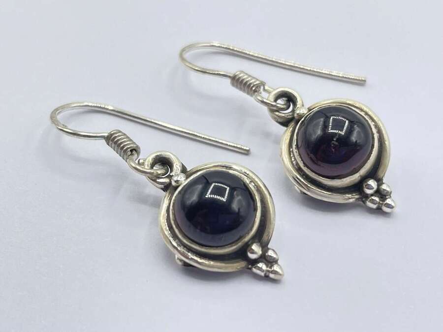 Beautiful Vintage Sterling Silver & Cabochon Amethyst Drop Dangle Earrings