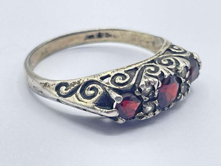 Beautiful Antique Sterling Silver White Topaz & Faceted Garnet Ring Size O