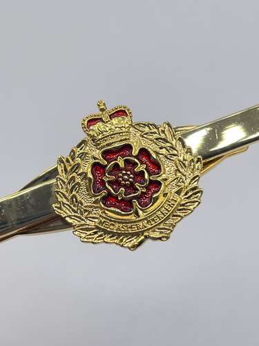 Post WW2 British Army Gold Tone & Enamel Duke Of Lancasters Regiment Tie Pin