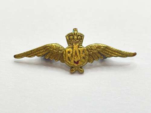 Small WW2 British Royal Air Force RAF Gilt Brass Sweetheart Brooch