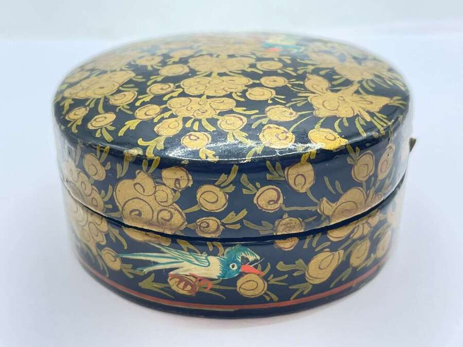 Antique 1920s Paper Mache Black Laquered Hand Painted Trinket/ Snuff Box